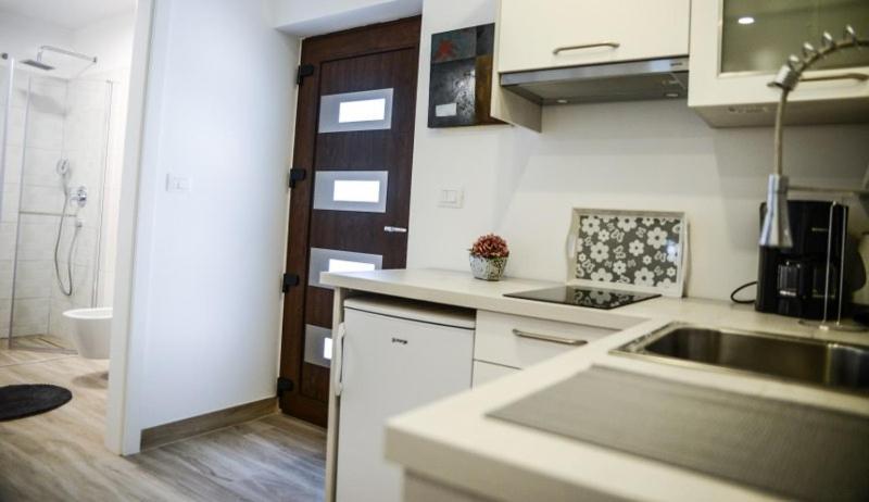 Modern Getaway Studio For Two Rovinj Exterior photo